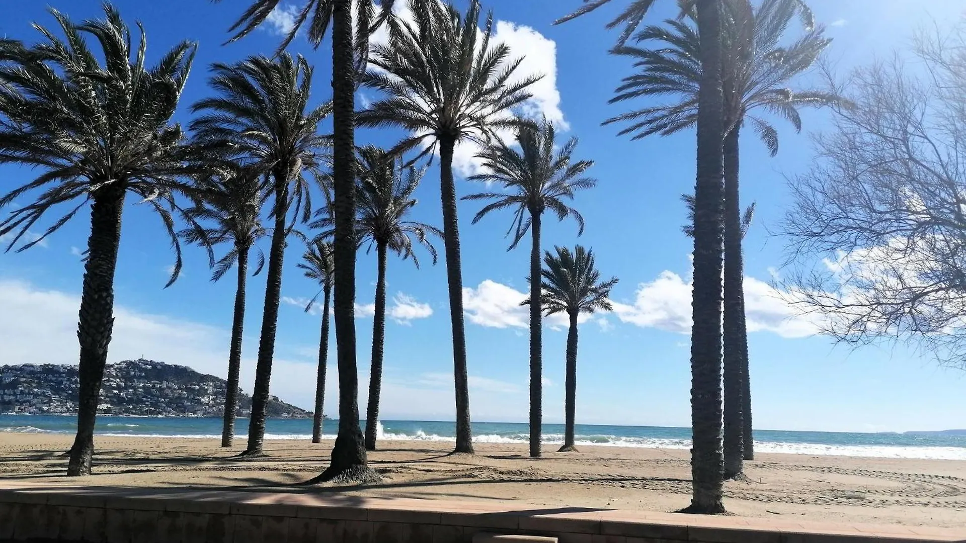 شقة 2196 Puesta De Sol 3-3, En La Playa Mas Espaciosa De Roses, Vista Mar, Terraza. - Es-258-83